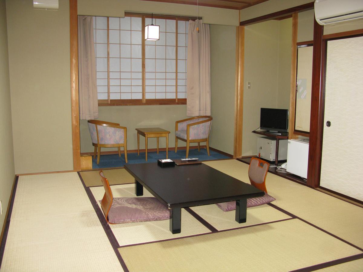 Готель Yumoto Kumegawa Onsen Іїда Екстер'єр фото